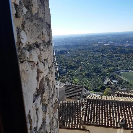 Apartament Guidonia *